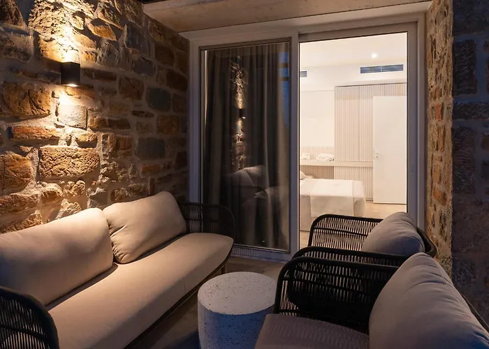 Hills 8 - Luxury With Pool 4* 吉亚洛瓦