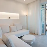 Hills 8 - Luxury With Pool 4*