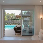 Apartmanhotel Hills 8 - Luxury With Pool