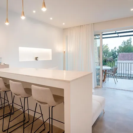 Aparthotel Hills 8 - Luxury With Pool 4*