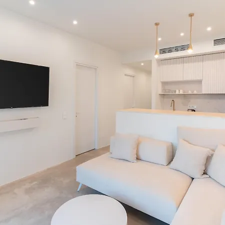 Hills 8 - Luxury With Pool Aparthotel