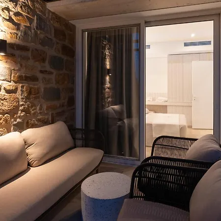 Hills 8 - Luxury With Pool 4* Gialova