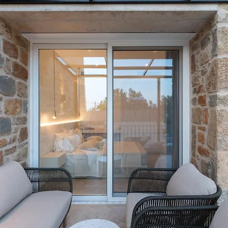 Hills 8 - Luxury With Pool מלון דירות