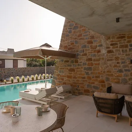 Hills 8 - Luxury With Pool