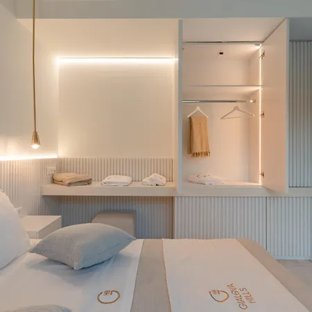 Aparthotel Hills 8 - Luxury With Pool Gialova