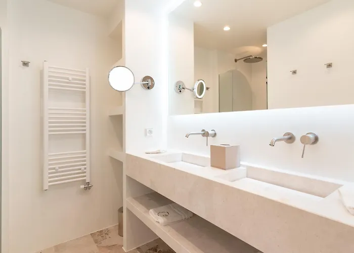 Hills 8 - Luxury With Pool