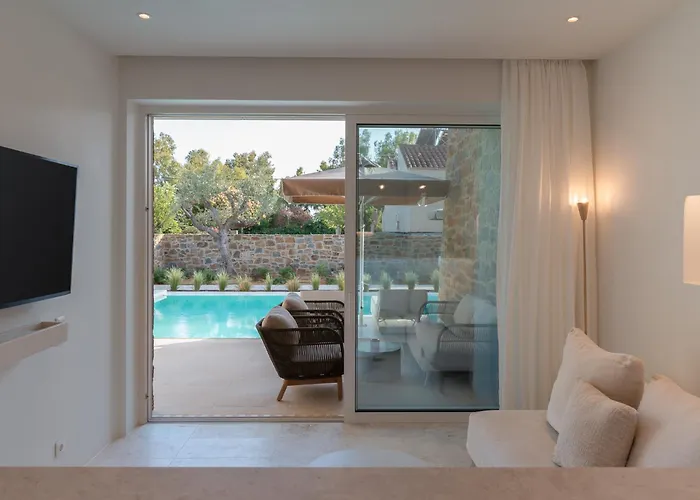 Aparthotel Hills 8 - Luxury With Pool