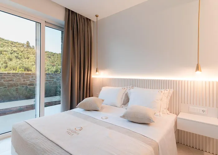 Aparthotel Hills 8 - Luxury With Pool 4*